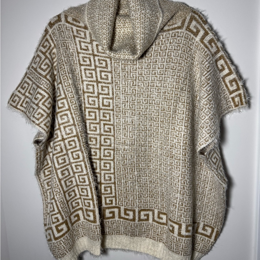 Geometric Patterned Knit Poncho